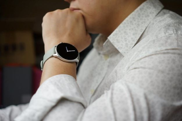【開箱】Amazfit GTR 2e智慧手錶｜無邊框輕薄設計，完整健康守護功能