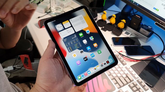 【開箱】iPad mini 6代簡單上手！最強遊戲平板？螢幕果凍感？